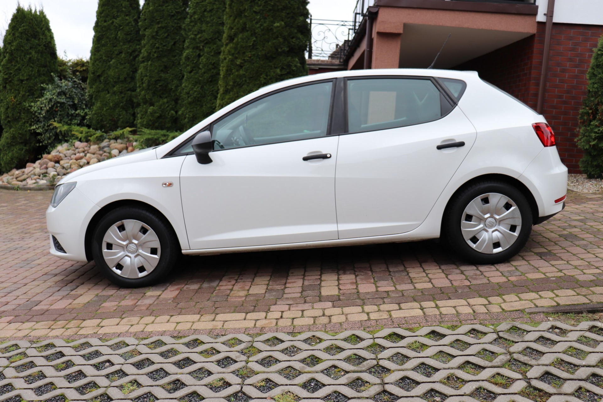 
								SEAT IBIZA 1.0 BENZYNA+LPG, ZADBANY, GWARANCJA, KRAJOWY full									
