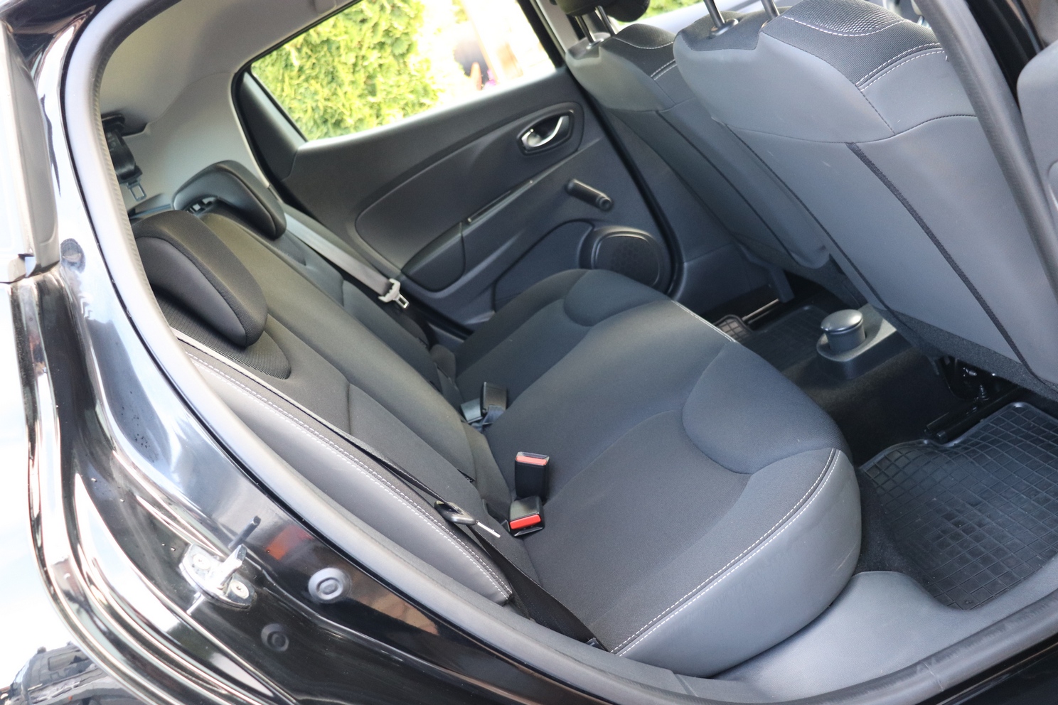 
								RENAULT CLIO 1.2, NISKI PRZEBIEG, SERWISOWANY, GWARANCJA full									