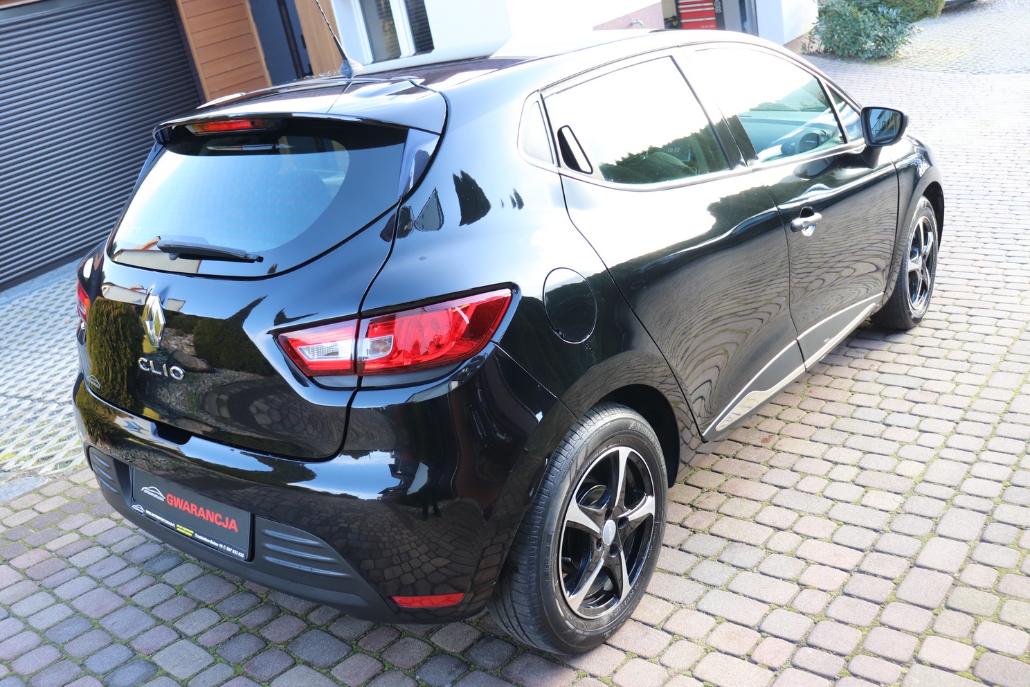 
								RENAULT CLIO 1.2, NISKI PRZEBIEG, SERWISOWANY, GWARANCJA full									