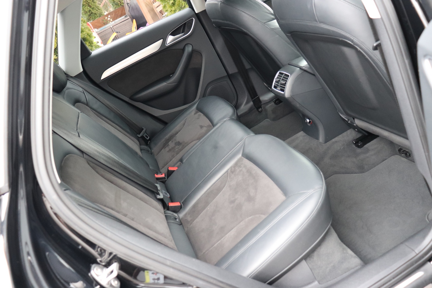 
								AUDI Q3 2.0 TDI QUATTRO, SERWISOWANY, GWARANCJA full									