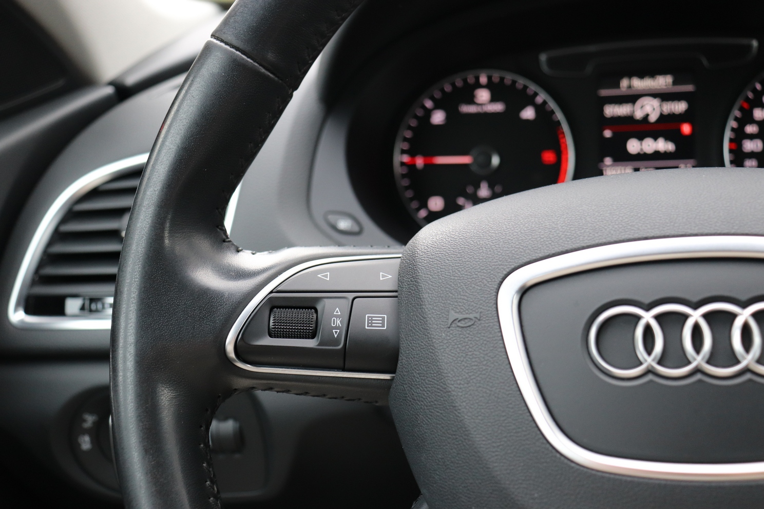 
								AUDI Q3 2.0 TDI QUATTRO, SERWISOWANY, GWARANCJA full									