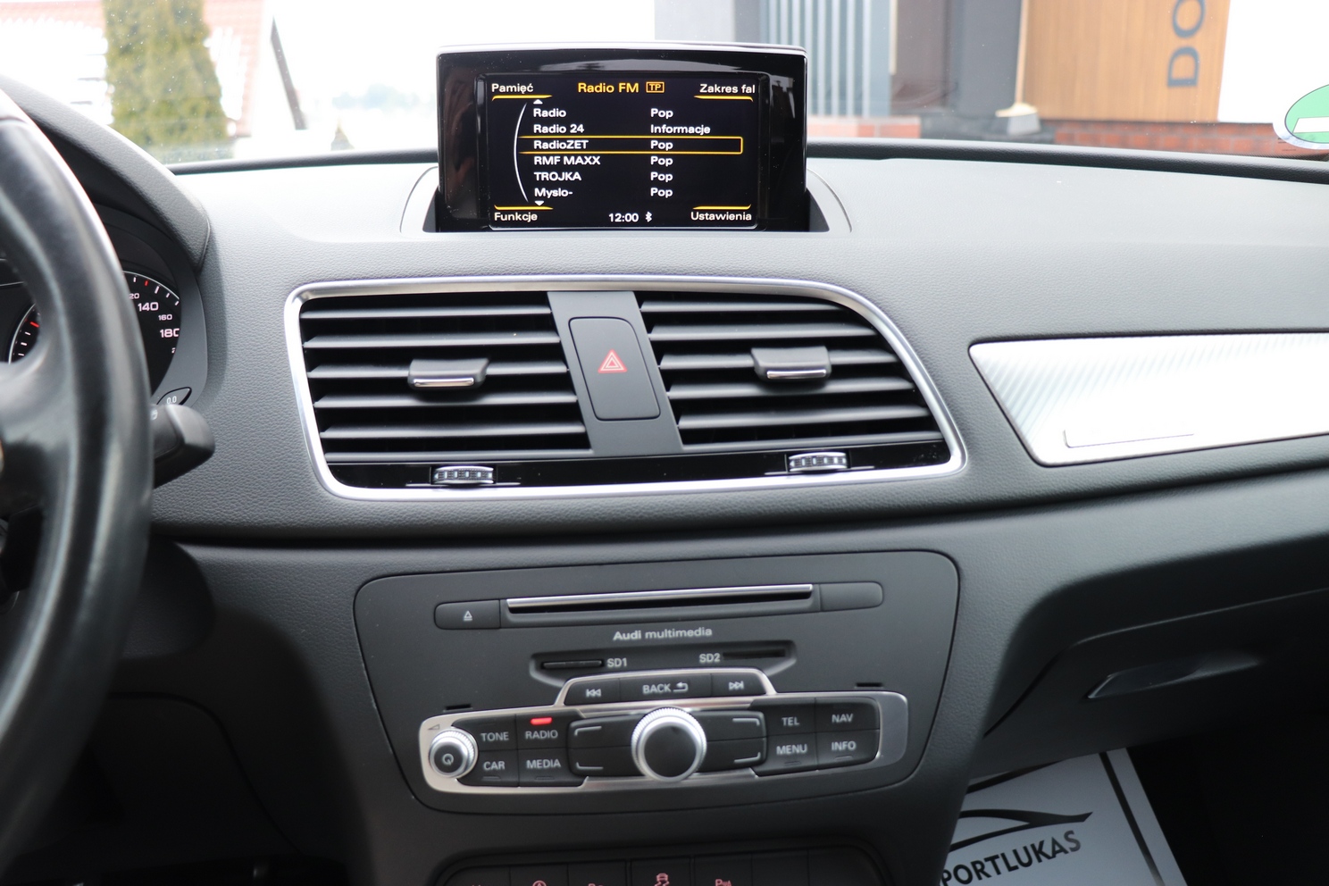 
								AUDI Q3 2.0 TDI QUATTRO, SERWISOWANY, GWARANCJA full									
