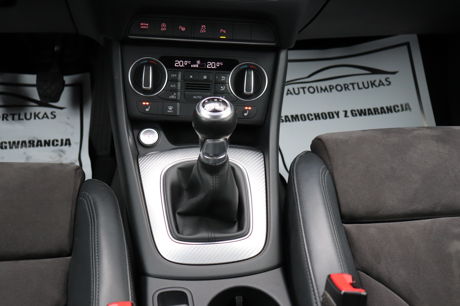 
								AUDI Q3 2.0 TDI QUATTRO, SERWISOWANY, GWARANCJA full									