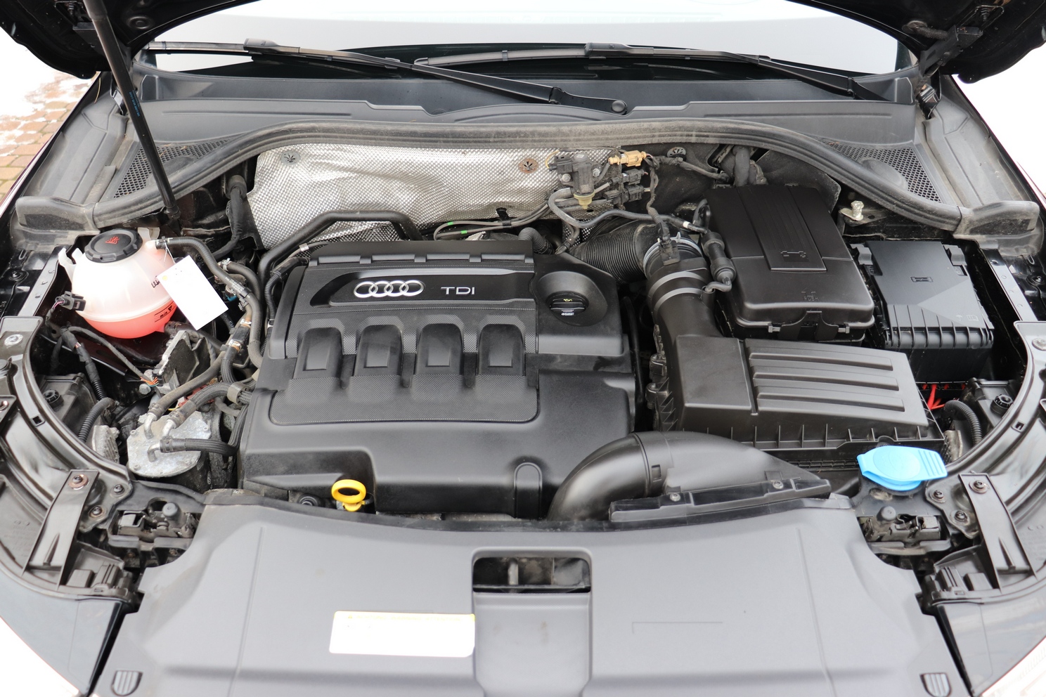 
								AUDI Q3 2.0 TDI QUATTRO, SERWISOWANY, GWARANCJA full									