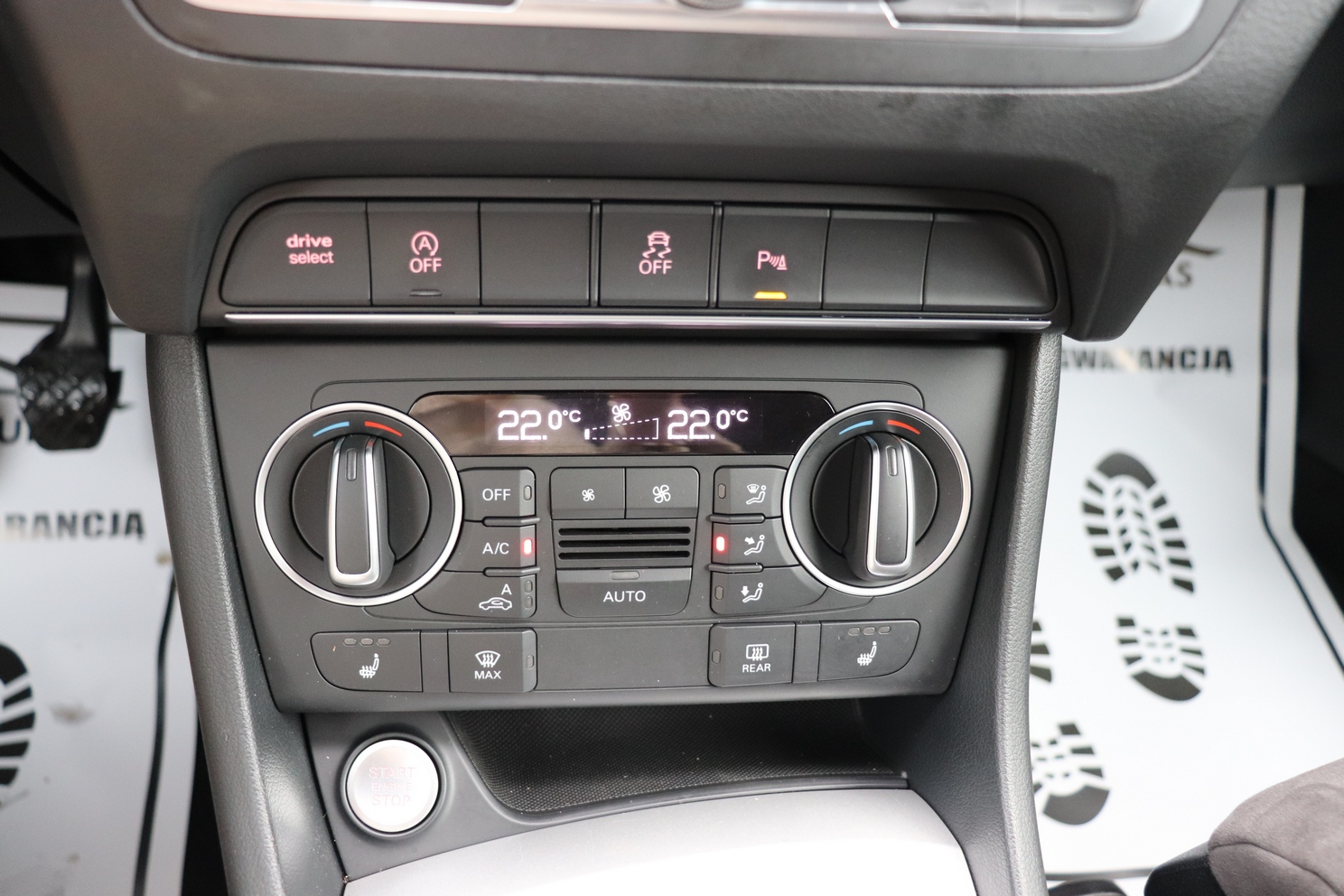 
								AUDI Q3 2.0 TDI, SERWISOWANY, GWARANCJA full									
