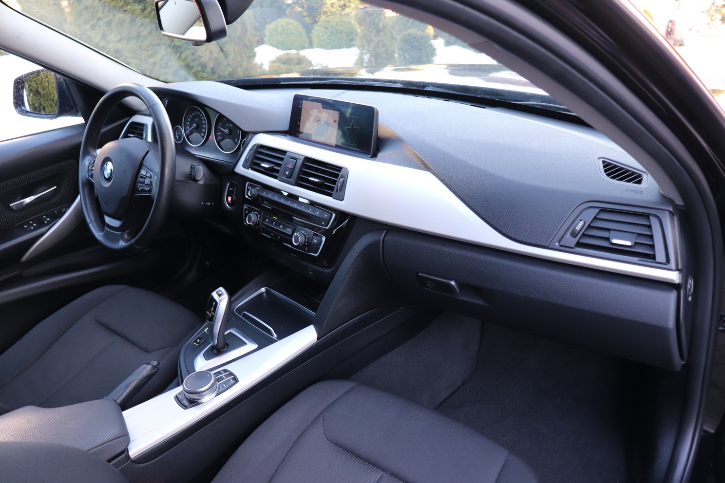 
								BMW 318D F31 2.0 DIESEL full									