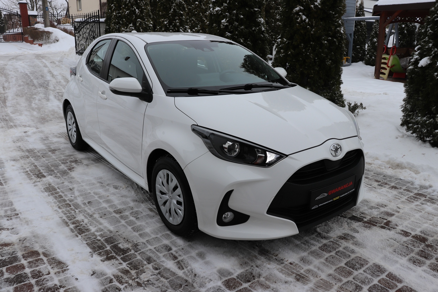 TOYOTA YARIS 1.5, 1 WŁAŚCICIEL, SERWISOWANY, NISKI PRZEBIEG,