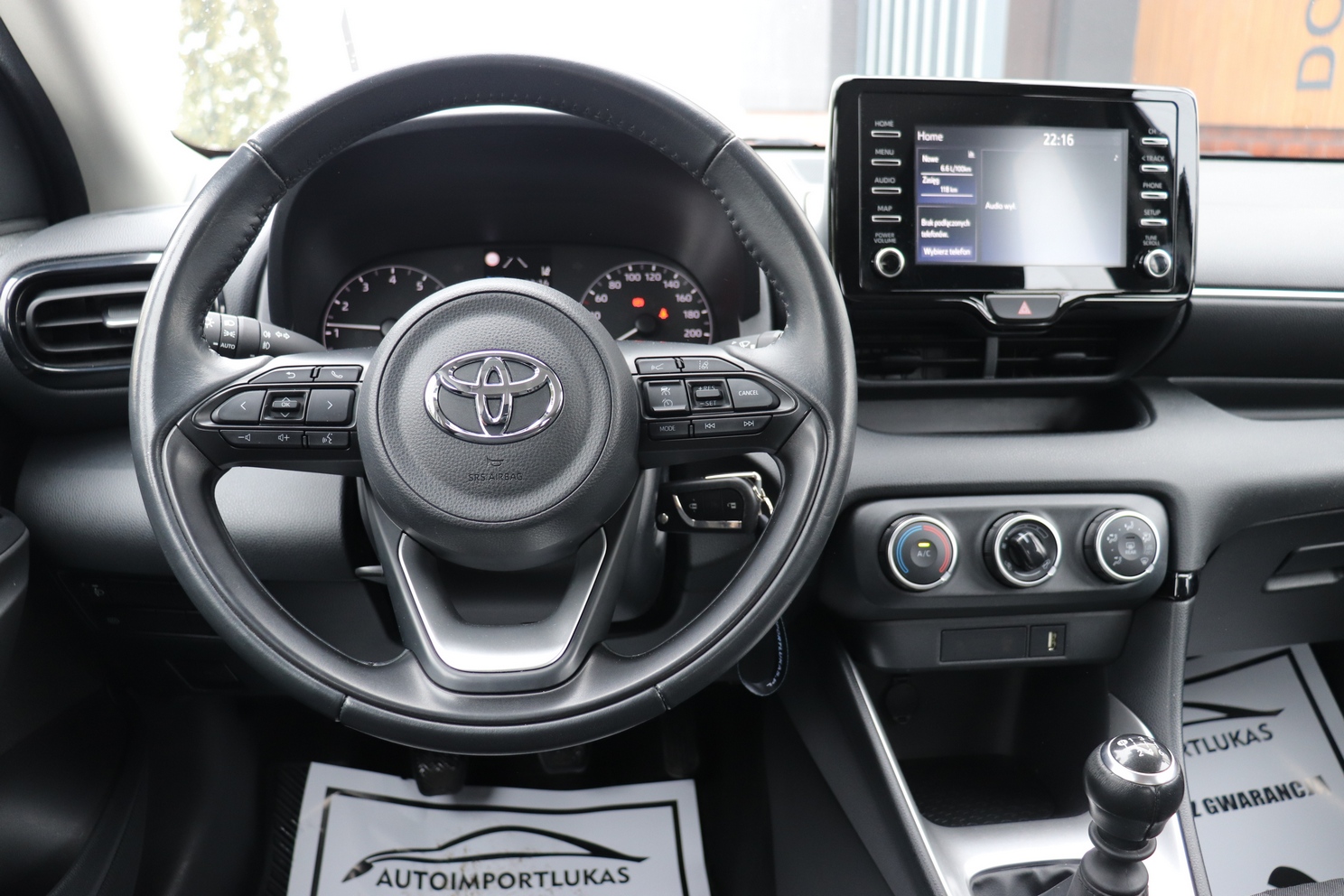 
								TOYOTA YARIS 1.5, 1 WŁAŚCICIEL, SERWISOWANY, NISKI PRZEBIEG, full									