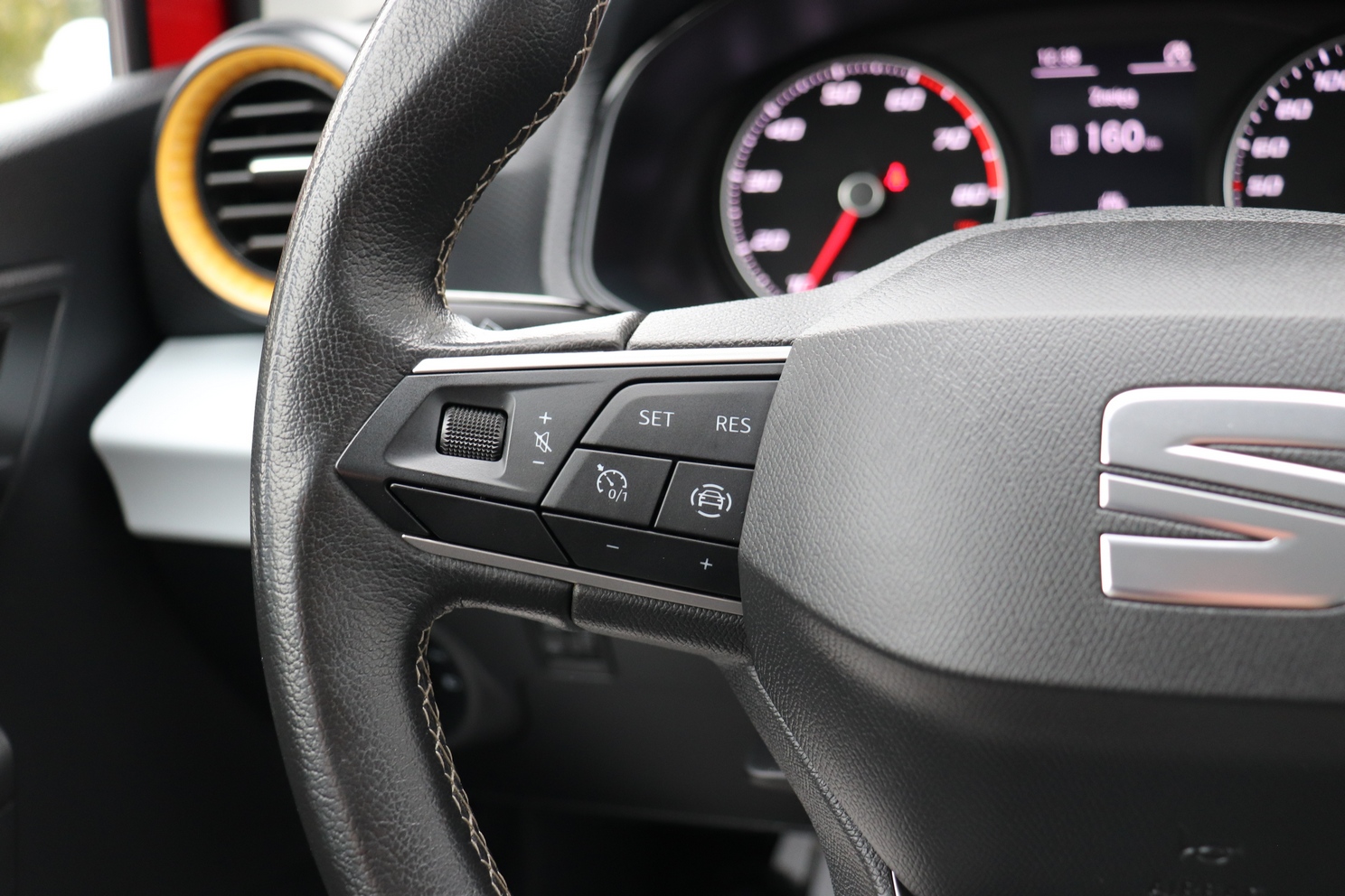 
								SEAT IBIZA 1.0 TSI, 1 WŁAŚCICIEL, KRAJOWY, F-VAT 23%, GWARANCJA full									