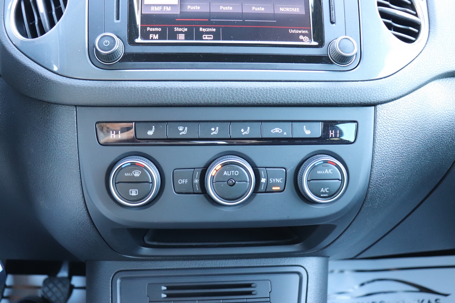 
								VOLKSWAGEN TIGUAN 1.4 TSI, SERWISOWANY, GWARANCJA full									