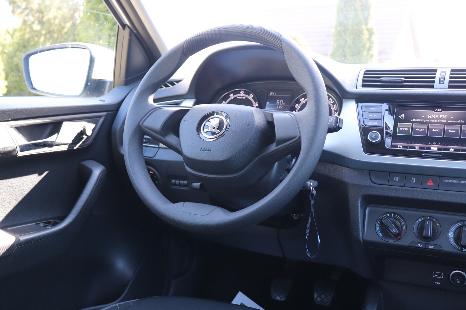 
								SKODA FABIA 1.0, 1 WŁAŚCICIEL, SERWISOWANY, KRAJOWY, GWARANCJA full									