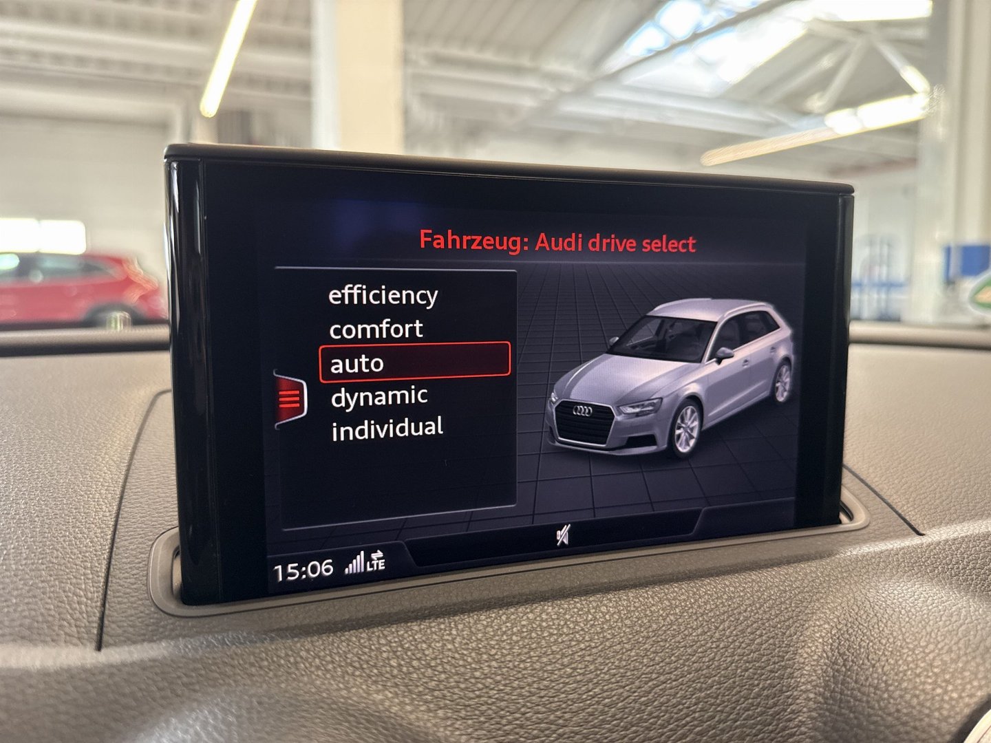 
								Audi A3 Sportback sport 2,0 TDI full									