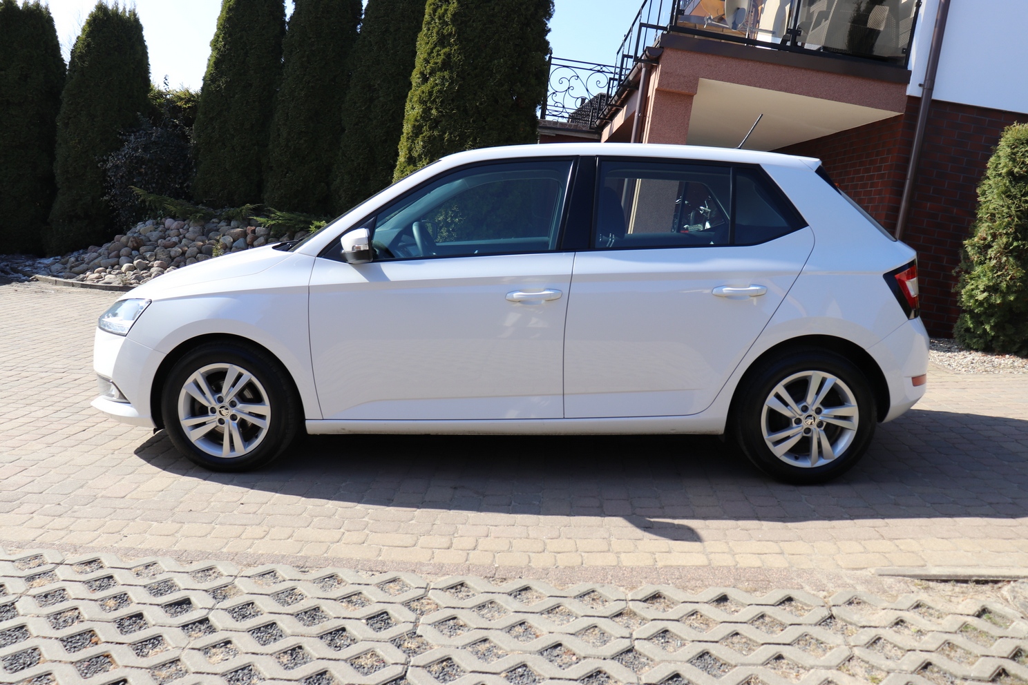 
								SKODA FABIA 1.0 MPI, 1 WŁAŚCICIEL, SERWISOWANY, KRAJOWY, GWARANCJA full									