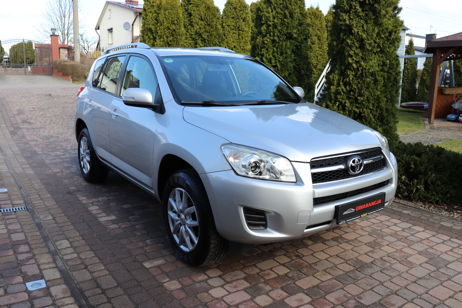 TOYOTA RAV4 2.0 BENZYNA