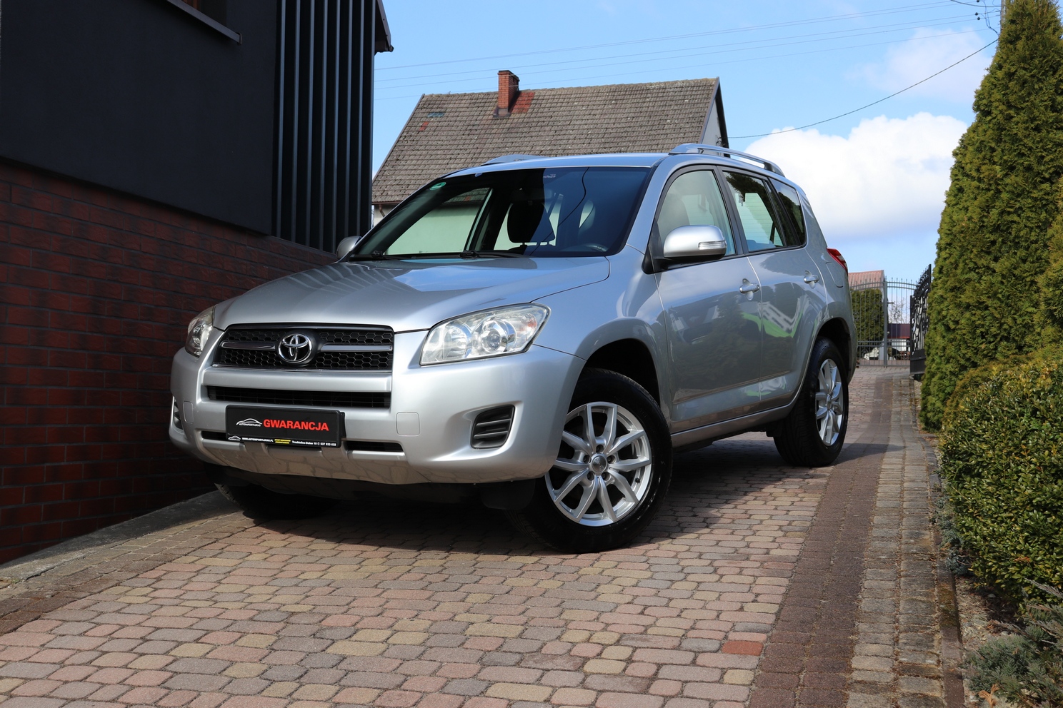 TOYOTA RAV4 2.0 BENZYNA