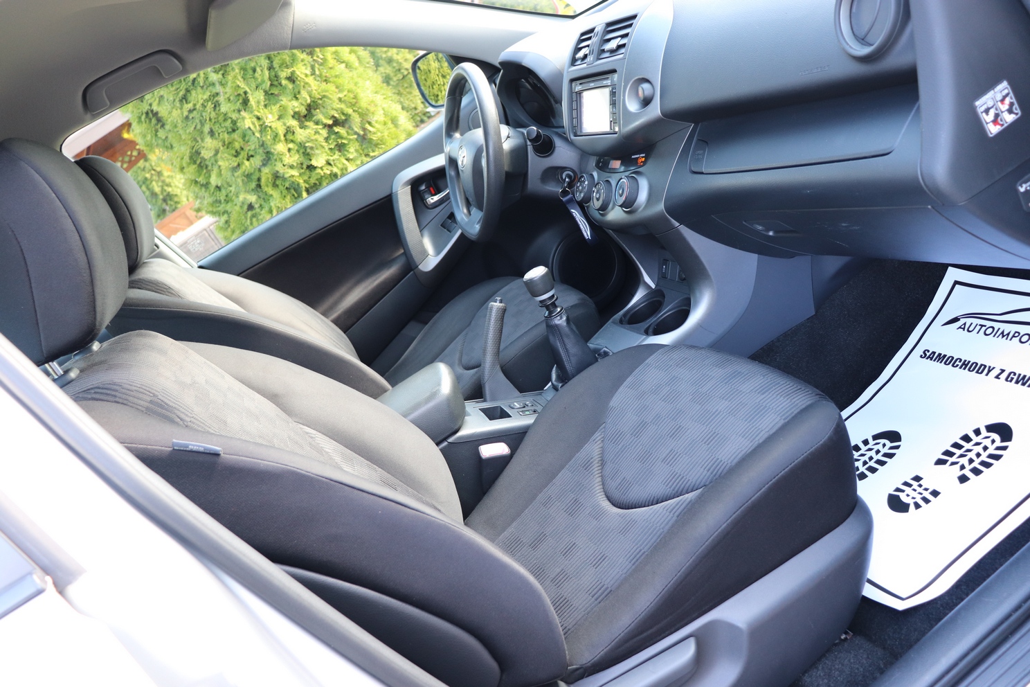 
								TOYOTA RAV4 2.0 BENZYNA full									