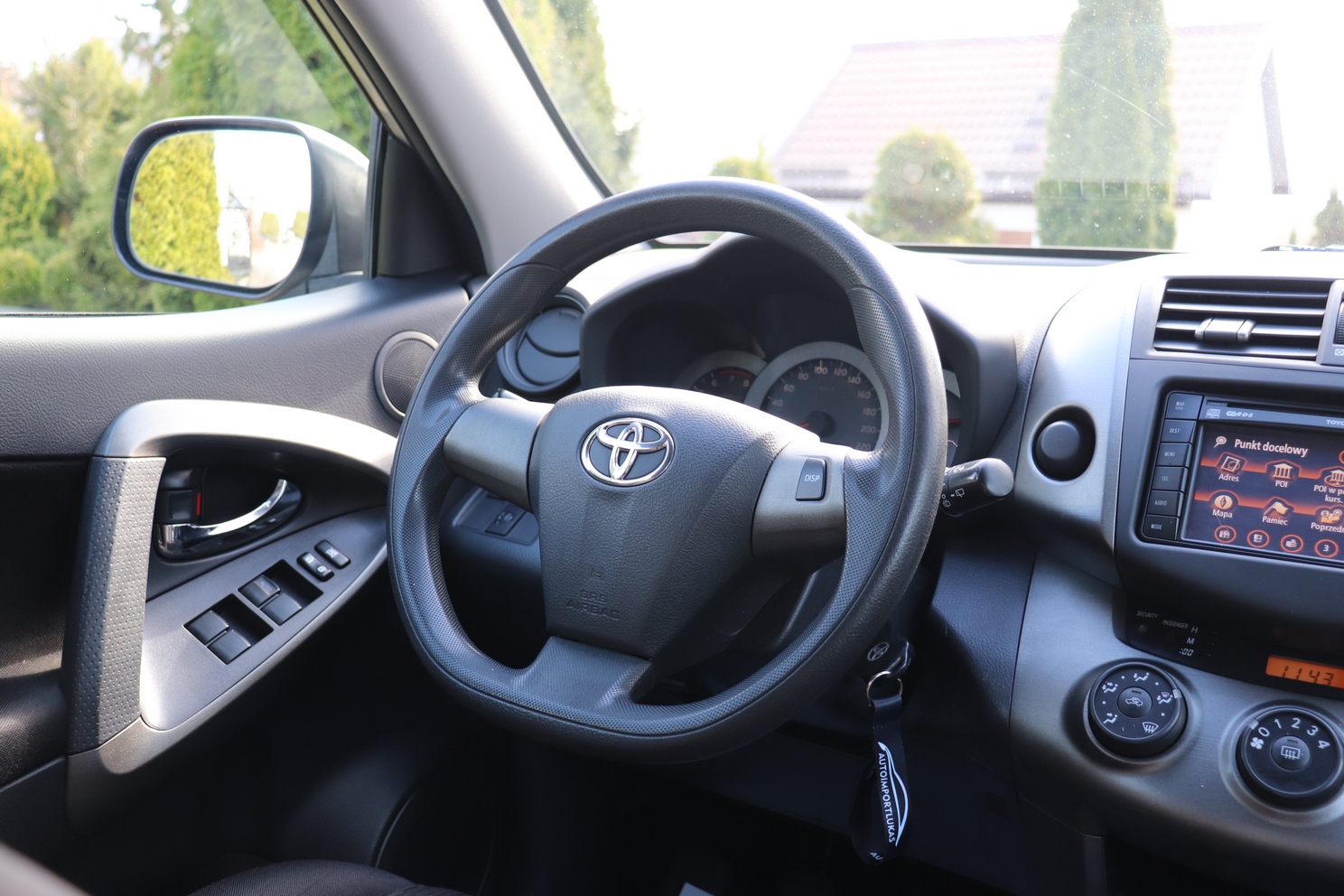 
								TOYOTA RAV4 2.0 BENZYNA full									