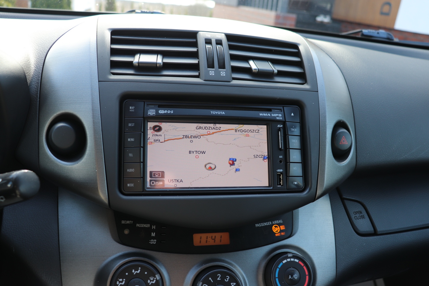 
								TOYOTA RAV4 2.0 BENZYNA full									