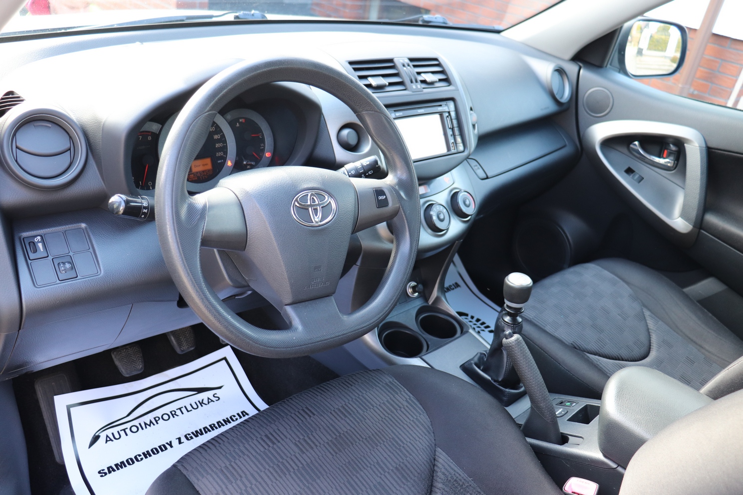 
								TOYOTA RAV4 2.0 BENZYNA full									