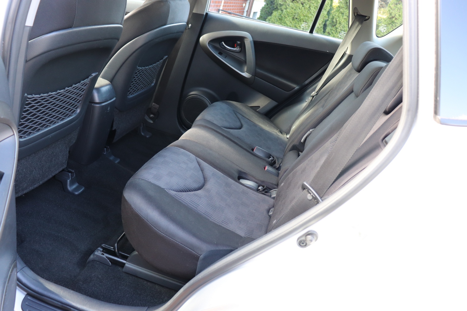 
								TOYOTA RAV4 2.0 BENZYNA full									