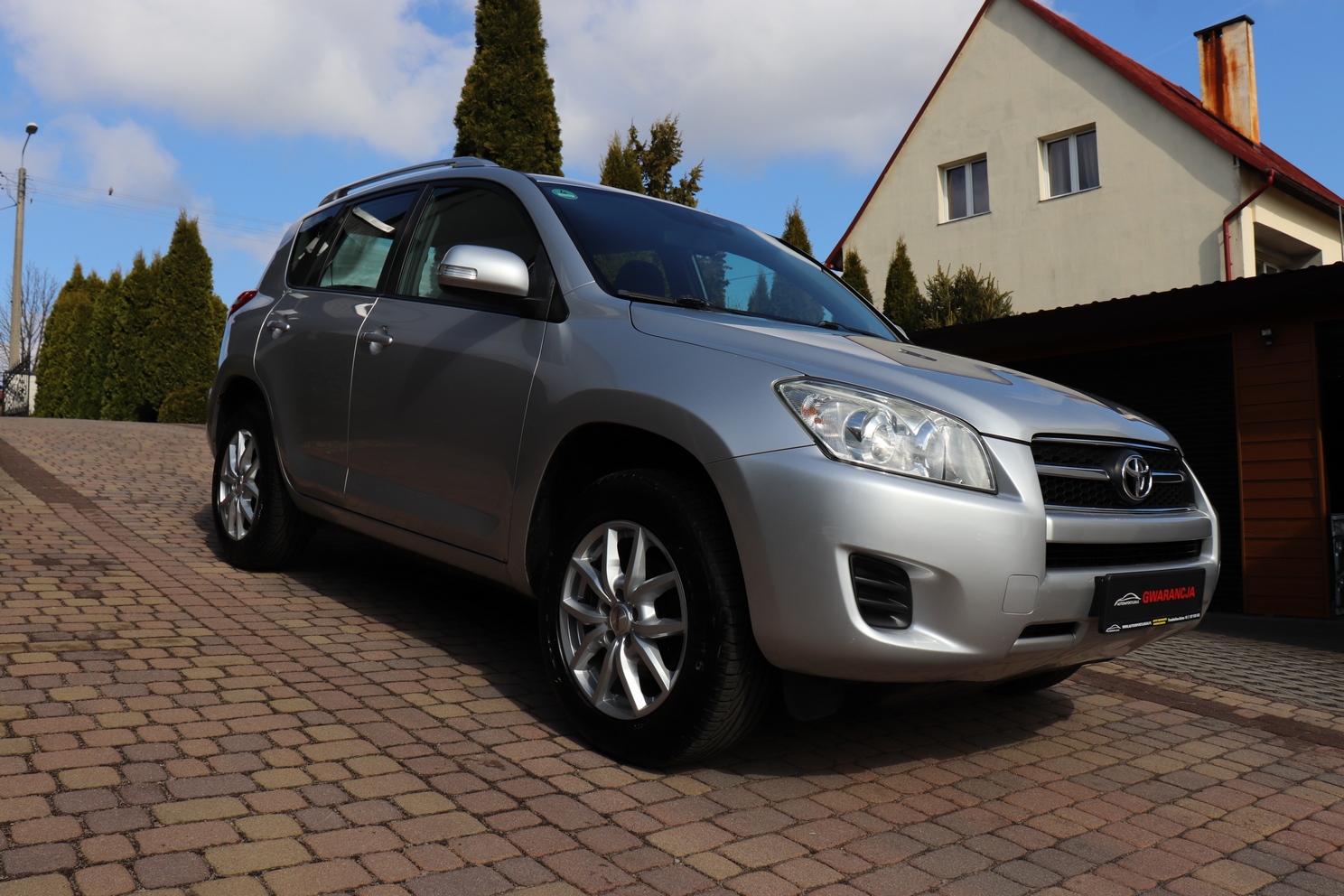
								TOYOTA RAV4 2.0 BENZYNA full									