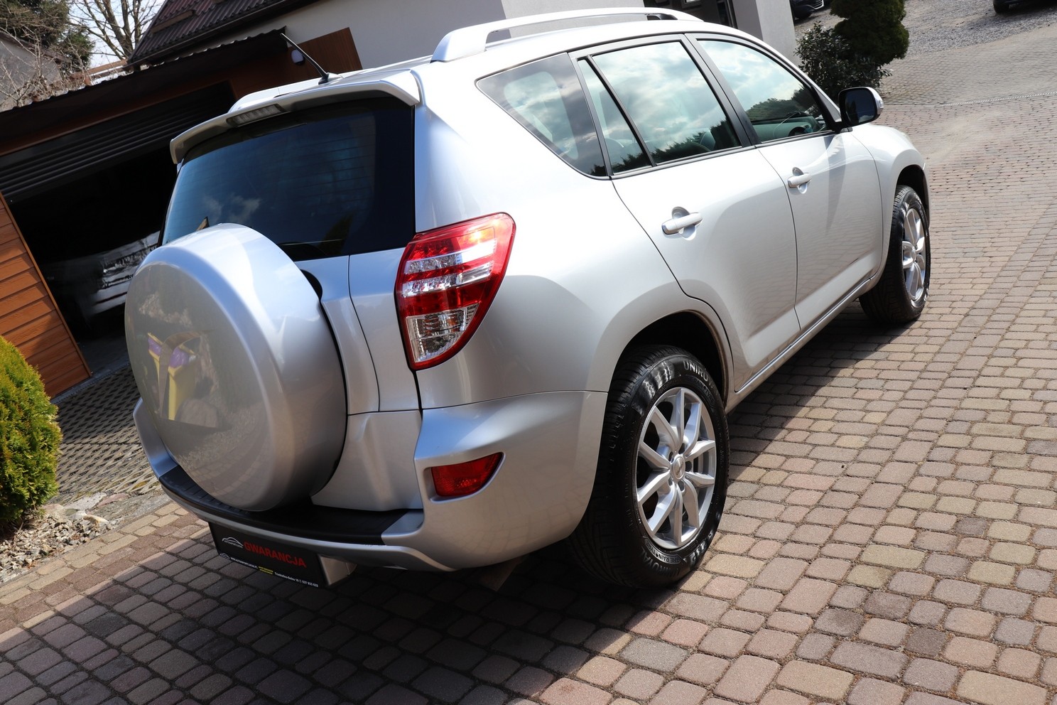
								TOYOTA RAV4 2.0 BENZYNA full									