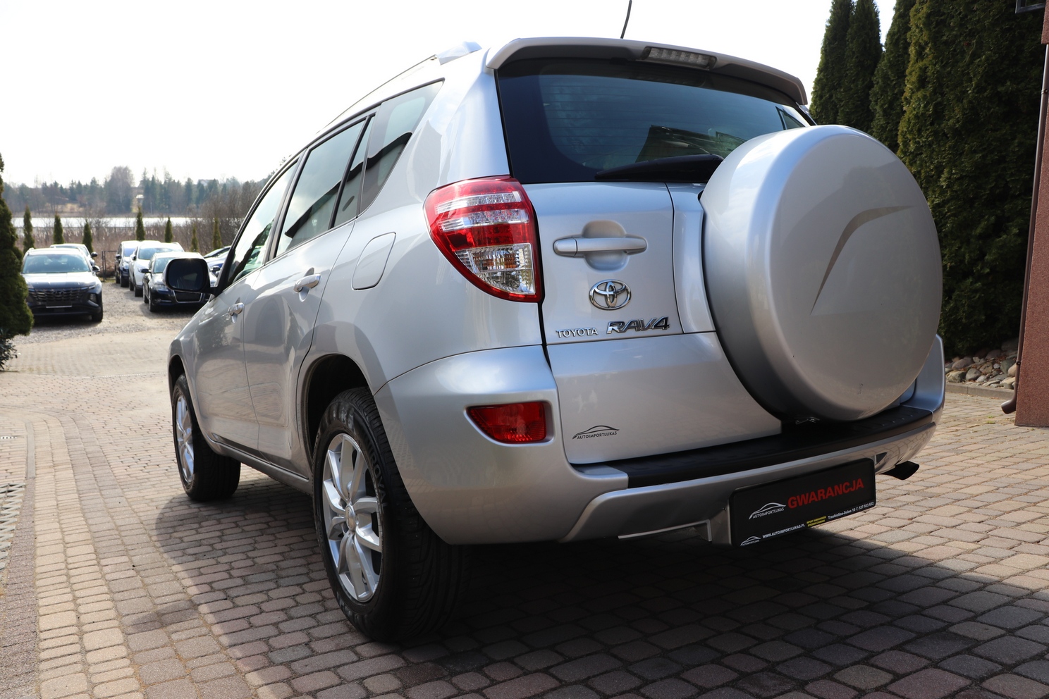 
								TOYOTA RAV4 2.0 BENZYNA full									