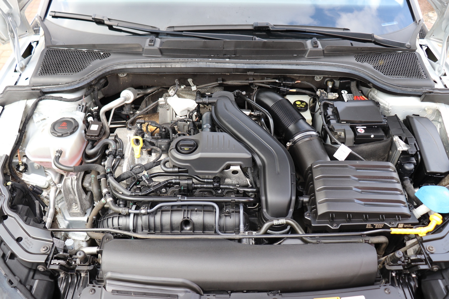 
								SKODA SCALA 1.5,1 WŁAŚCICIEL,AUTOMAT, SERWISOWANY,KRAJOWY,GWARANCJA full									