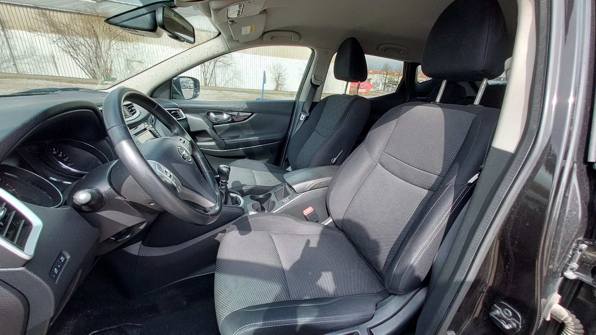 
								NISSAN QASHQAI 1.6 BENZYNA full									