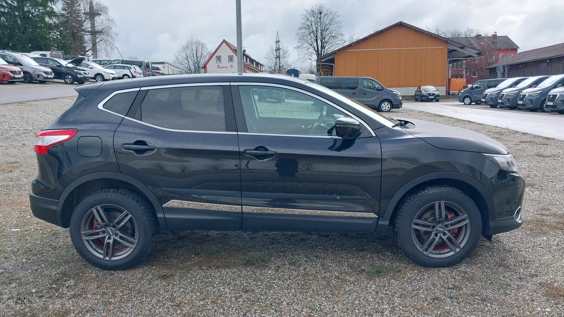 NISSAN QASHQAI 1.6 BENZYNA
