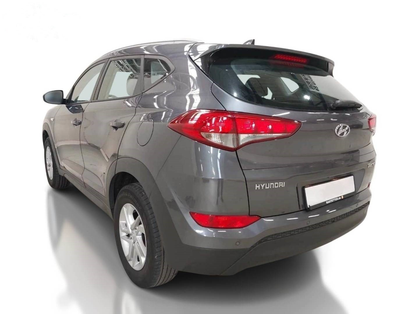 
								HYUNDAI TUCSON 1.6 full									
